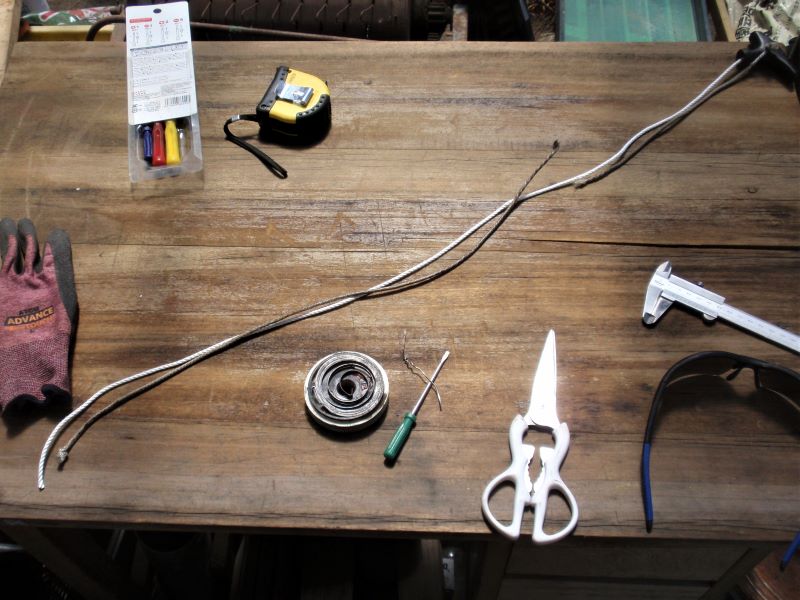 自走式草刈機（クボタのＧＣ－Ｋ５０１）スターターロープ修理⑩元のロープと同じくらいの長さのロープを用意