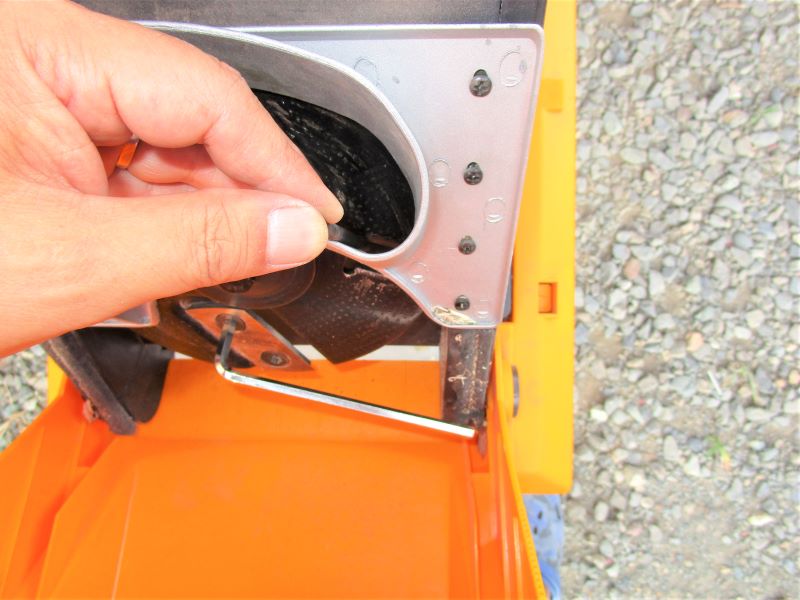 京セラ（旧リョービ）ガーデンシュレッダー GS-2010　切断刃の取り付け方