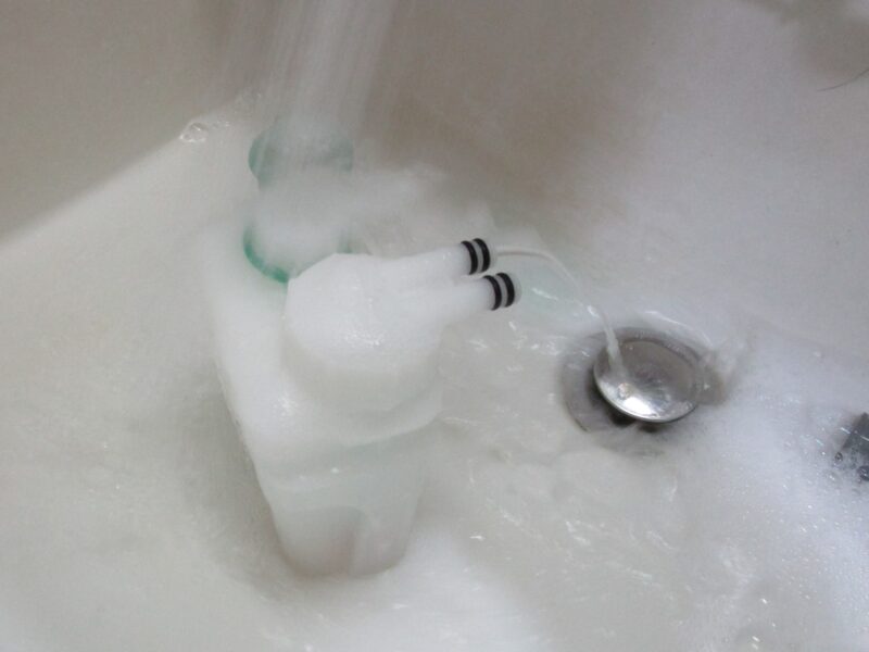 アラウーノの洗剤タンク洗浄の画像①