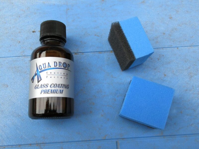DIYでガラスコーティングを行う。
使用した液剤は硬化型ガラスコーティング剤 アクアドロップ プレミアム 30ml