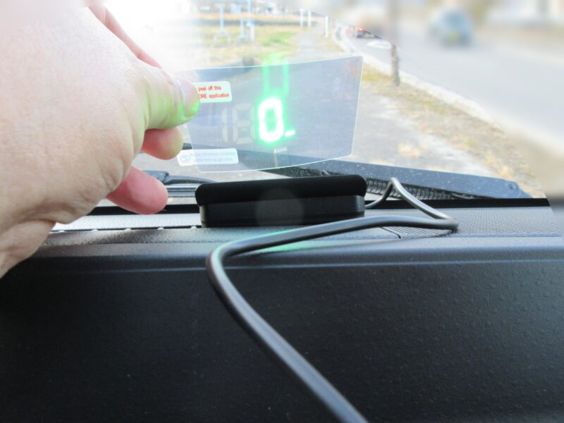 後付け可能なHUD(HED UP DISPLAY)の動作確認画像 反射シートを使った場合