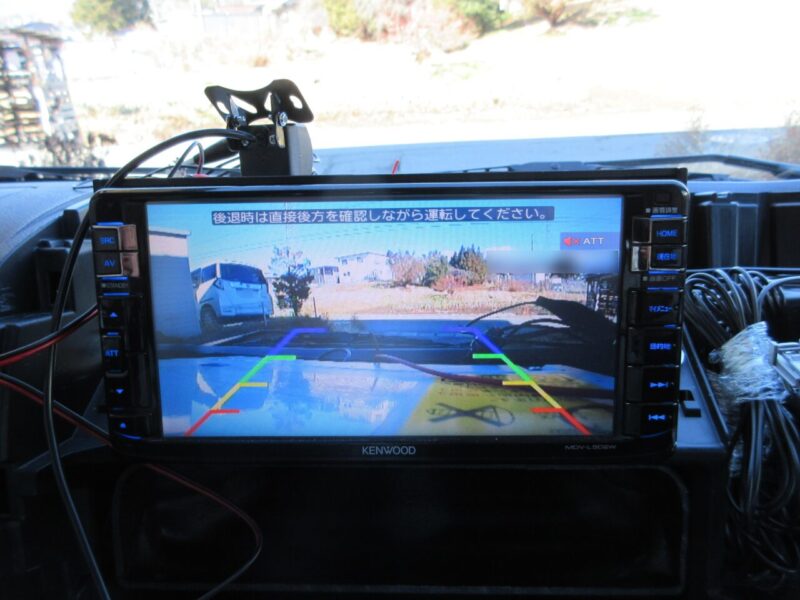 軽トラックにバックカメラを取り付け、カメラの動作確認　