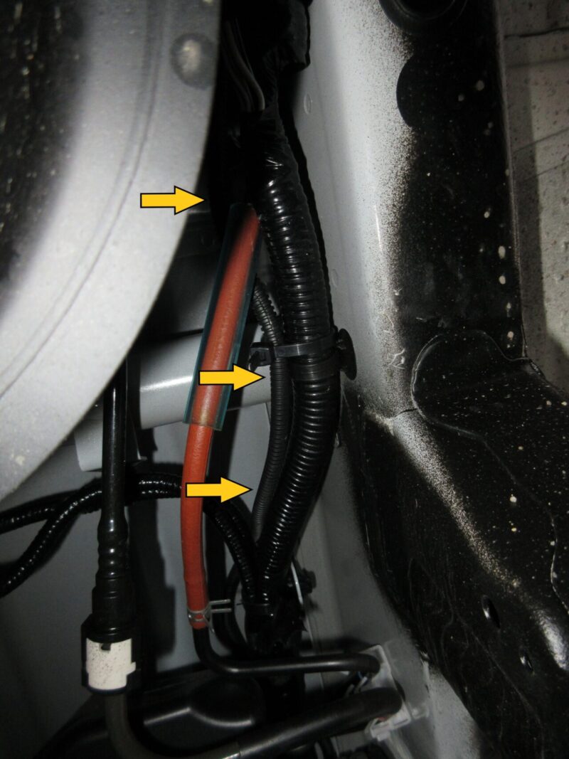 ハイゼットトラックS510Pにバックカメラを取り付け配線経路説明画像２