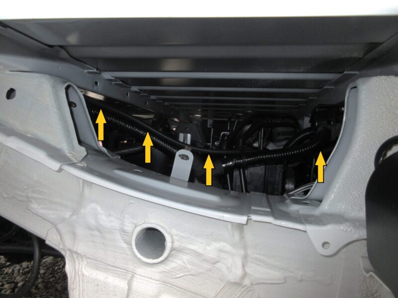 ハイゼットトラックS510Pにバックカメラを取り付け配線経路説明画像３